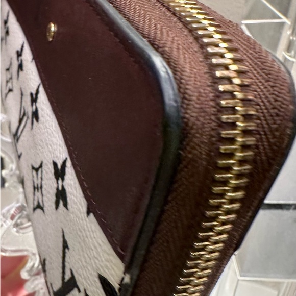 Rare Louis Vuitton Black/White/Brown Walnut Leather Monogram Gamma Zippy - Picture 13 of 16